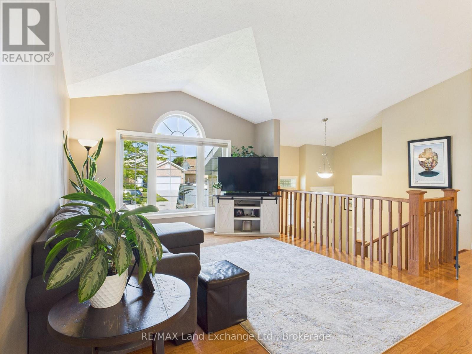 773 Reynolds Drive, Kincardine, Ontario  N2Z 3B6 - Photo 5 - X12211726