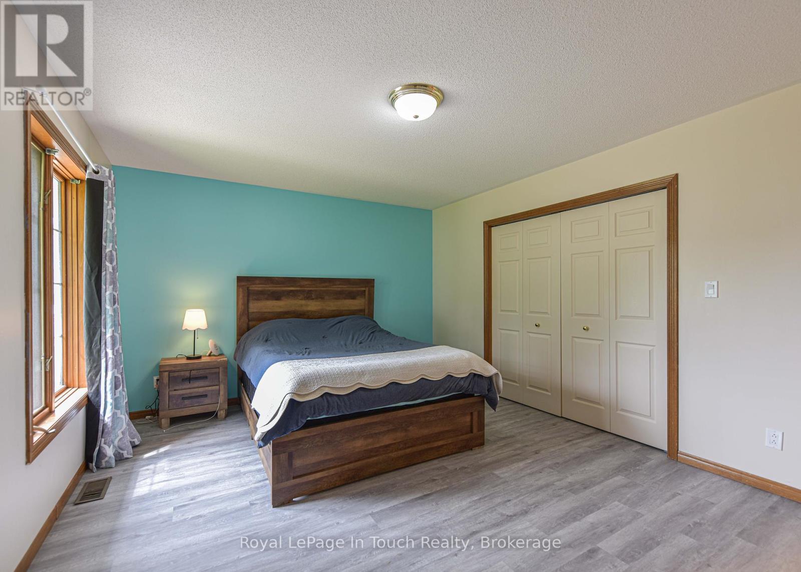 5 Earls Court, Severn, Ontario  L0K 1E0 - Photo 29 - S12212149