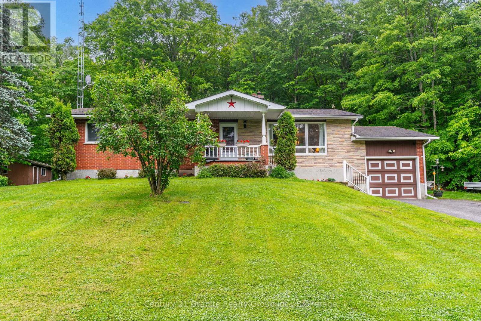 1203 Spring Valley Road, Minden Hills, Ontario  K0M 2K0 - Photo 2 - X12212127
