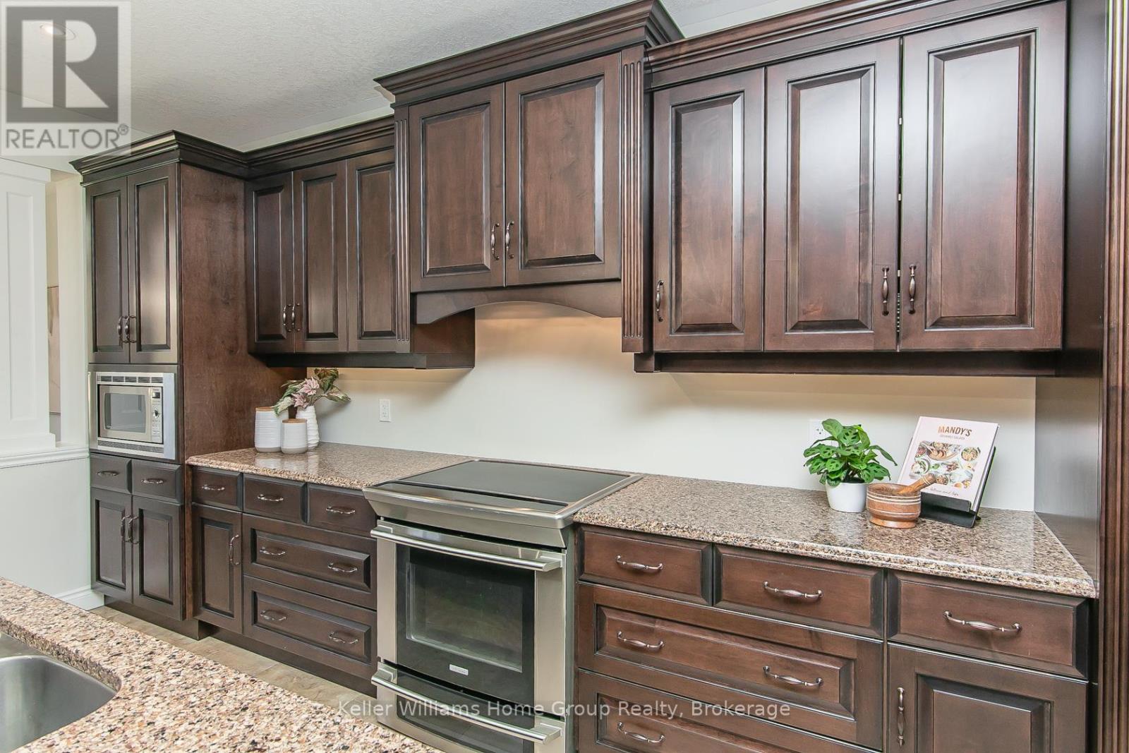 70 Waverley Drive, Guelph, Ontario  N1E 6C8 - Photo 15 - X12212183
