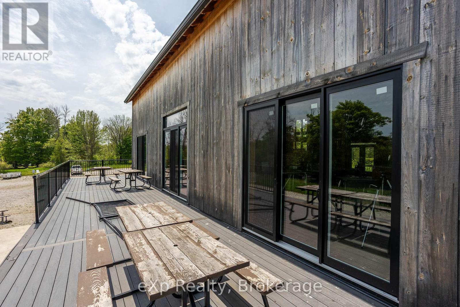 382137 Concession Rd 17, Georgian Bluffs, Ontario  N0H 2T0 - Photo 32 - X12212200