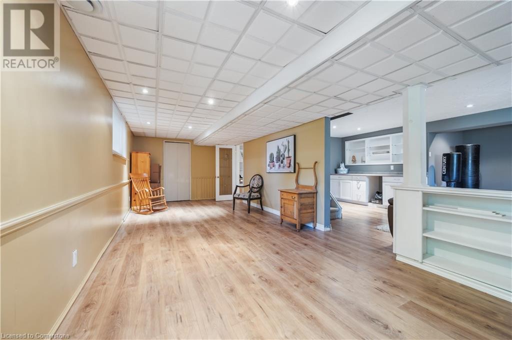 44 Sandsprings Court, Kitchener, Ontario  N2E 2A4 - Photo 32 - 40739491