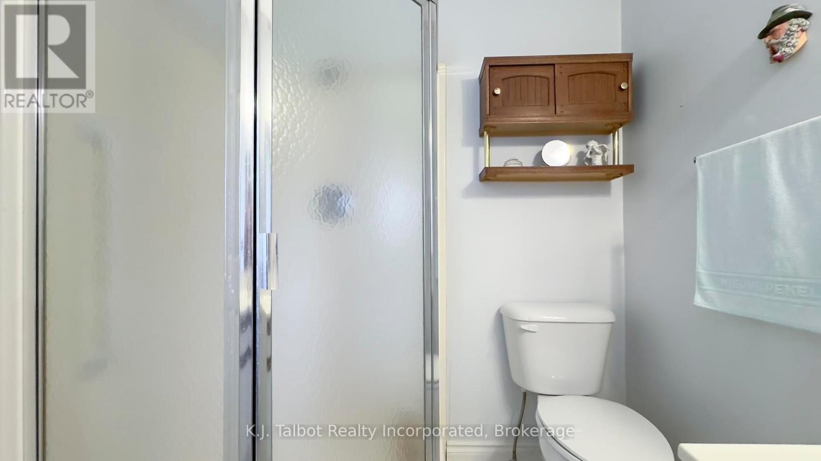 386 Templeton Street, North Huron, Ontario  N0M 1H0 - Photo 29 - X12212253