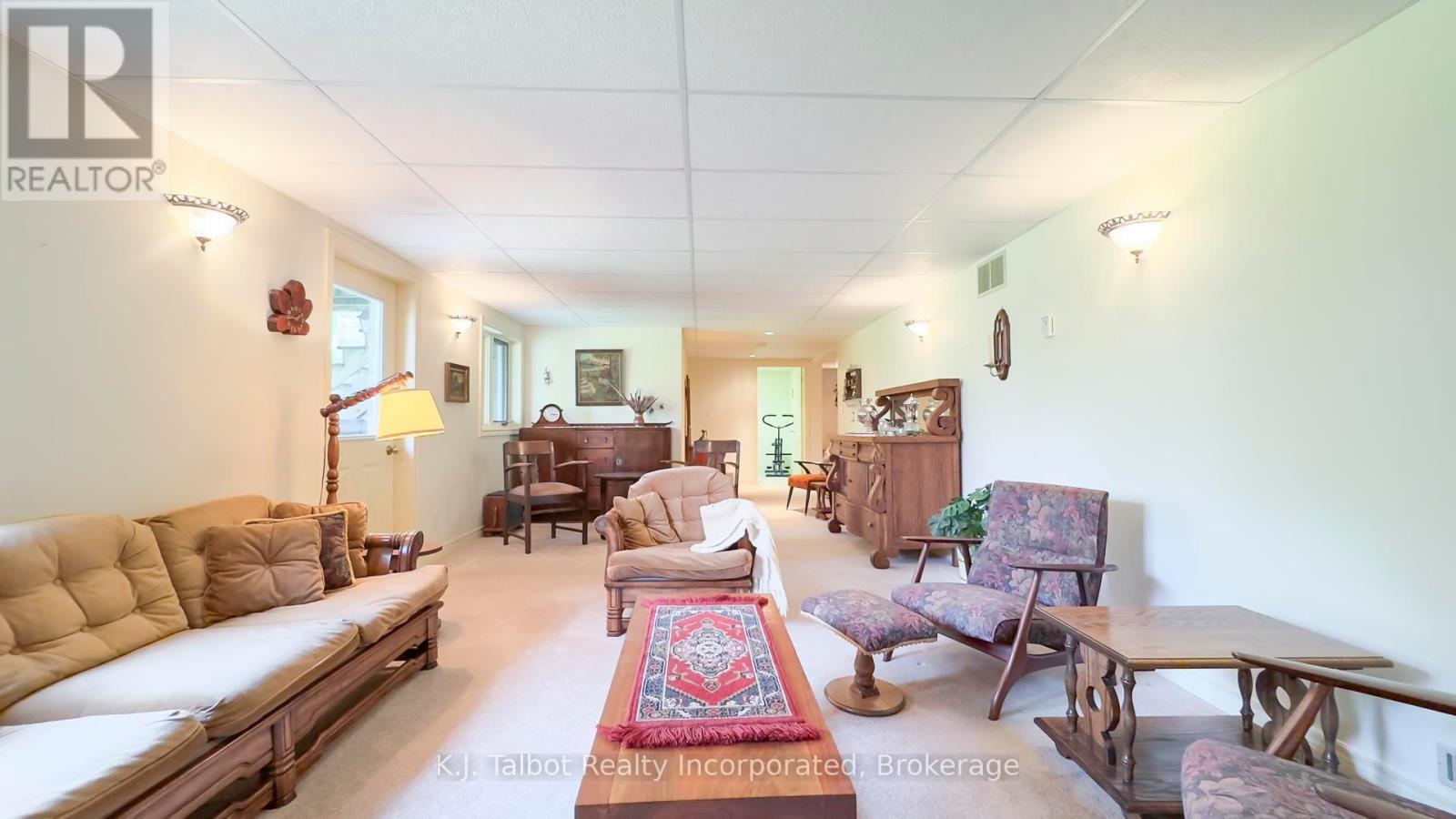 386 Templeton Street, North Huron, Ontario  N0M 1H0 - Photo 43 - X12212253