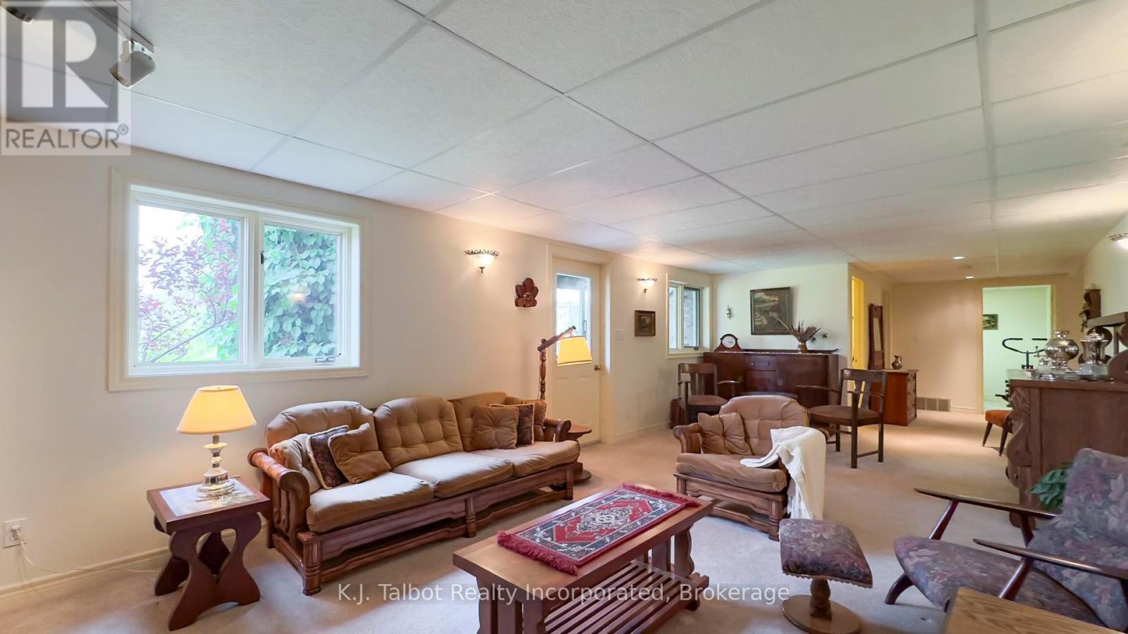 386 Templeton Street, North Huron, Ontario  N0M 1H0 - Photo 44 - X12212253
