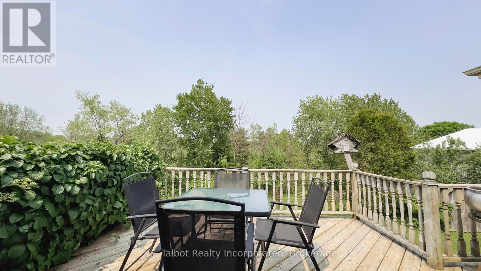 386 Templeton Street, North Huron, Ontario  N0M 1H0 - Photo 45 - X12212253
