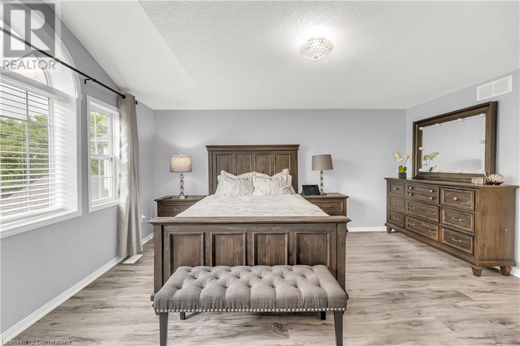 556 Dansbury Drive, Waterloo, Ontario  N2K 4E2 - Photo 15 - 40738632