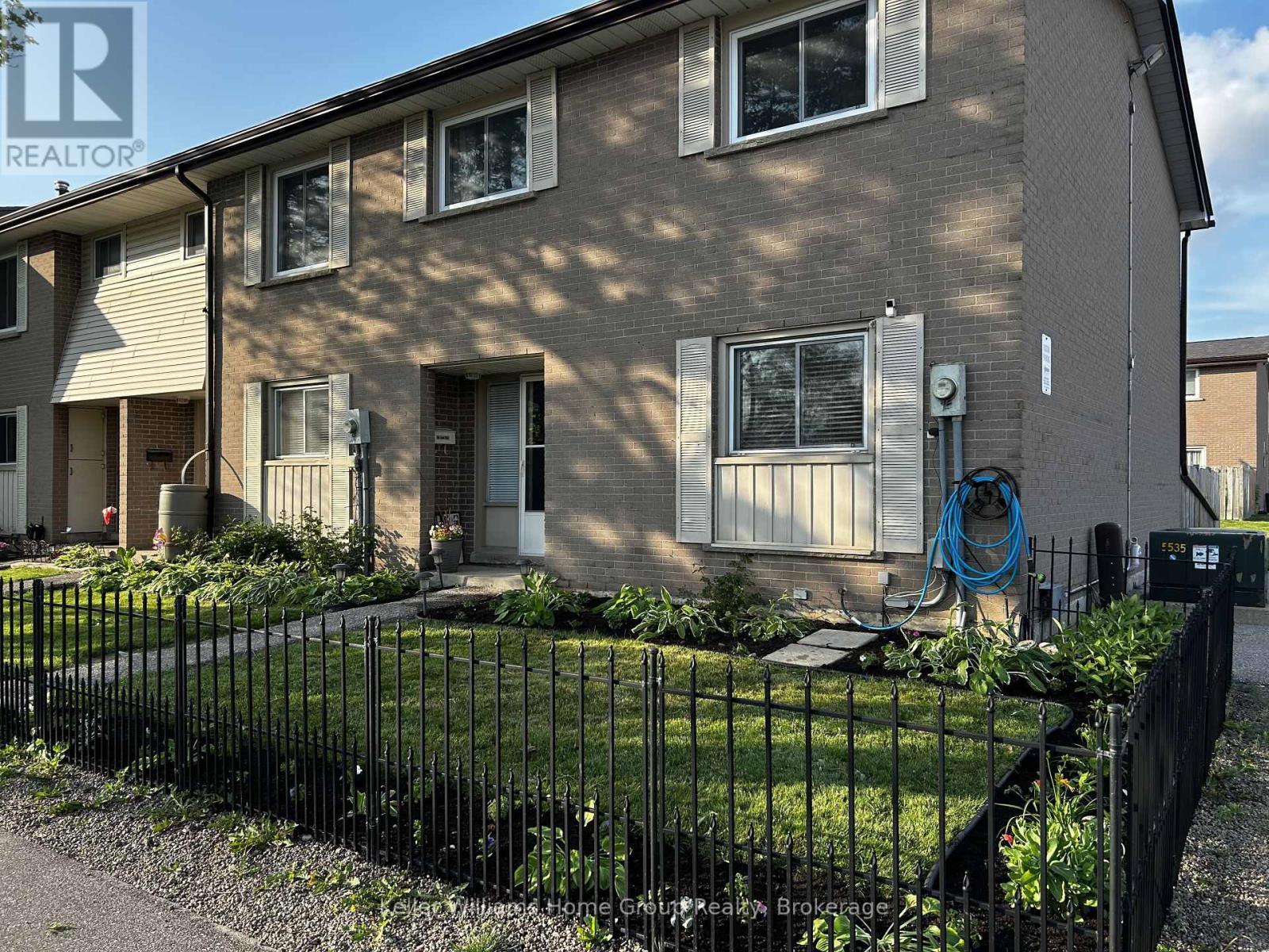 431 Victoria Road N, Guelph, Ontario  N1H 5J9 - Photo 3 - X12212524