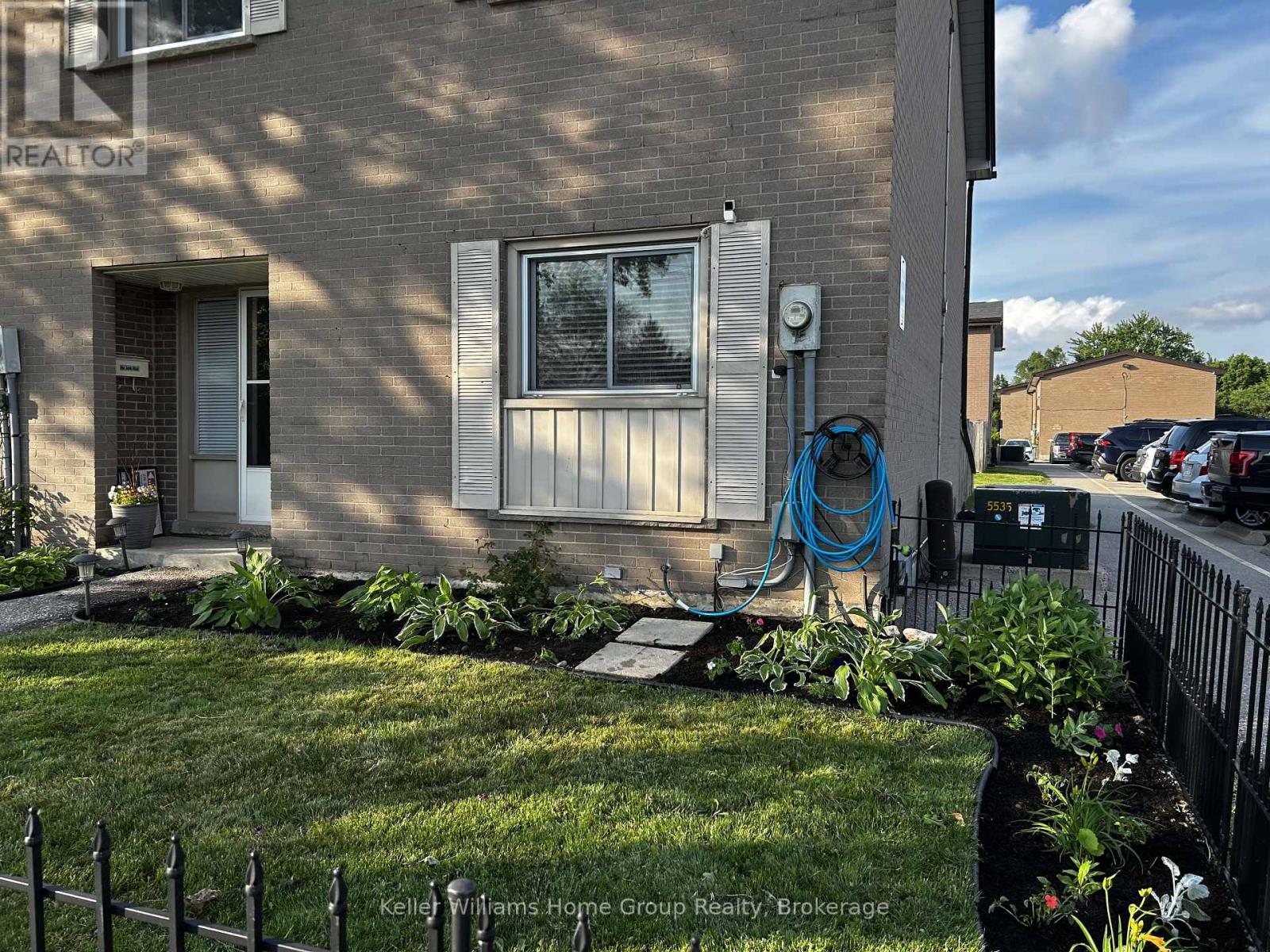 431 Victoria Road N, Guelph, Ontario  N1H 5J9 - Photo 5 - X12212524