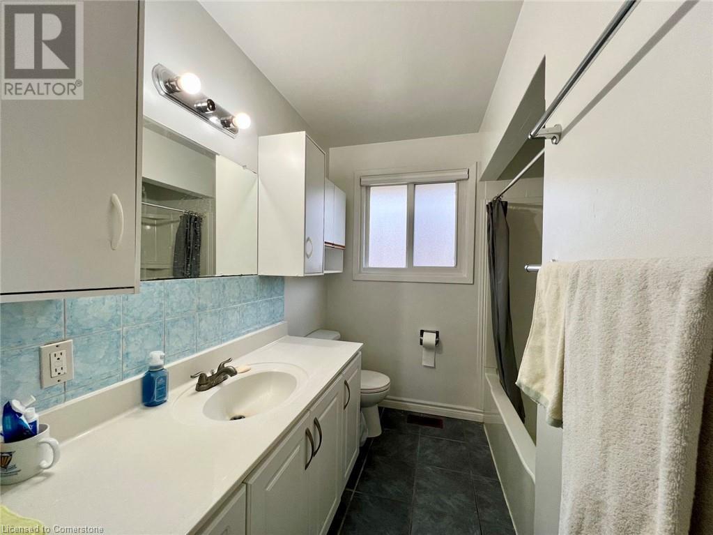 109 Moccasin Drive, Waterloo, Ontario  N2L 4C2 - Photo 10 - 40739282