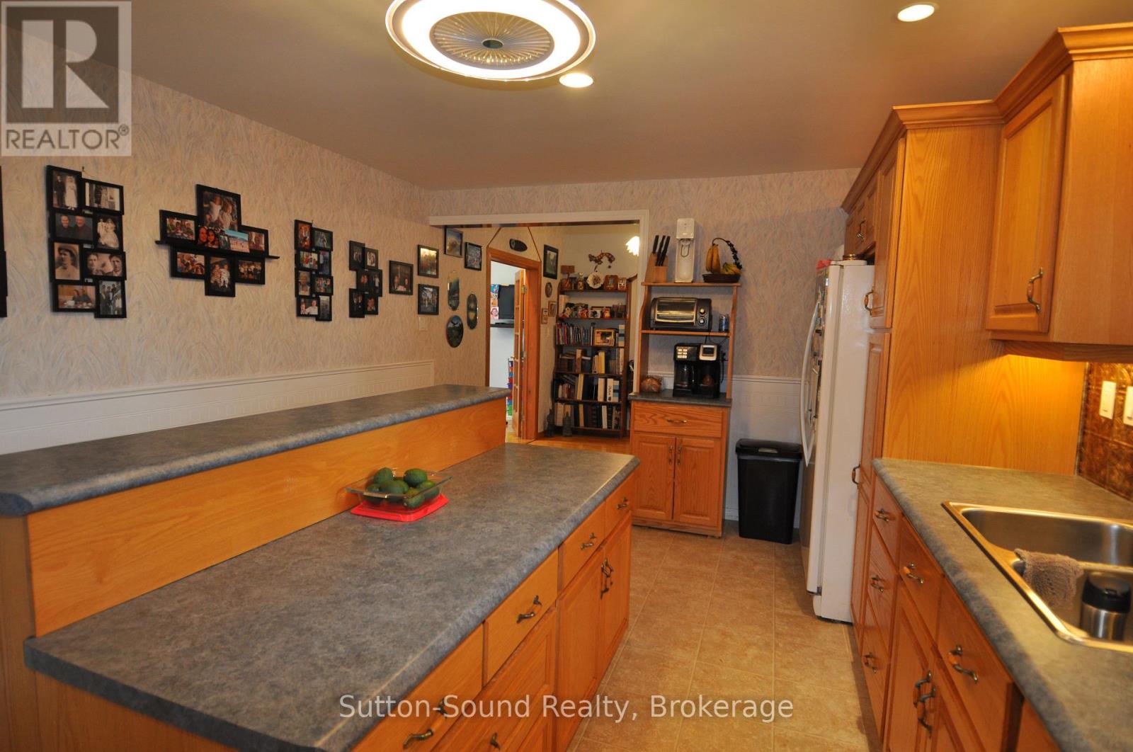 77 Highway 10 Highway, Chatsworth, Ontario  N0H 1G0 - Photo 14 - X12212643
