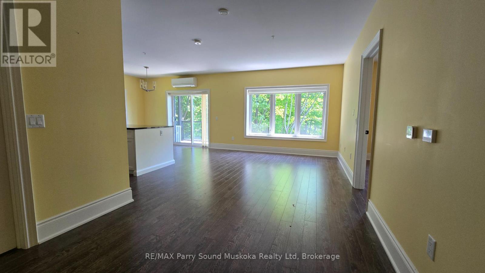 303 - 11b Salt Dock Road, Parry Sound, Ontario  P2A 3B6 - Photo 18 - X12212818