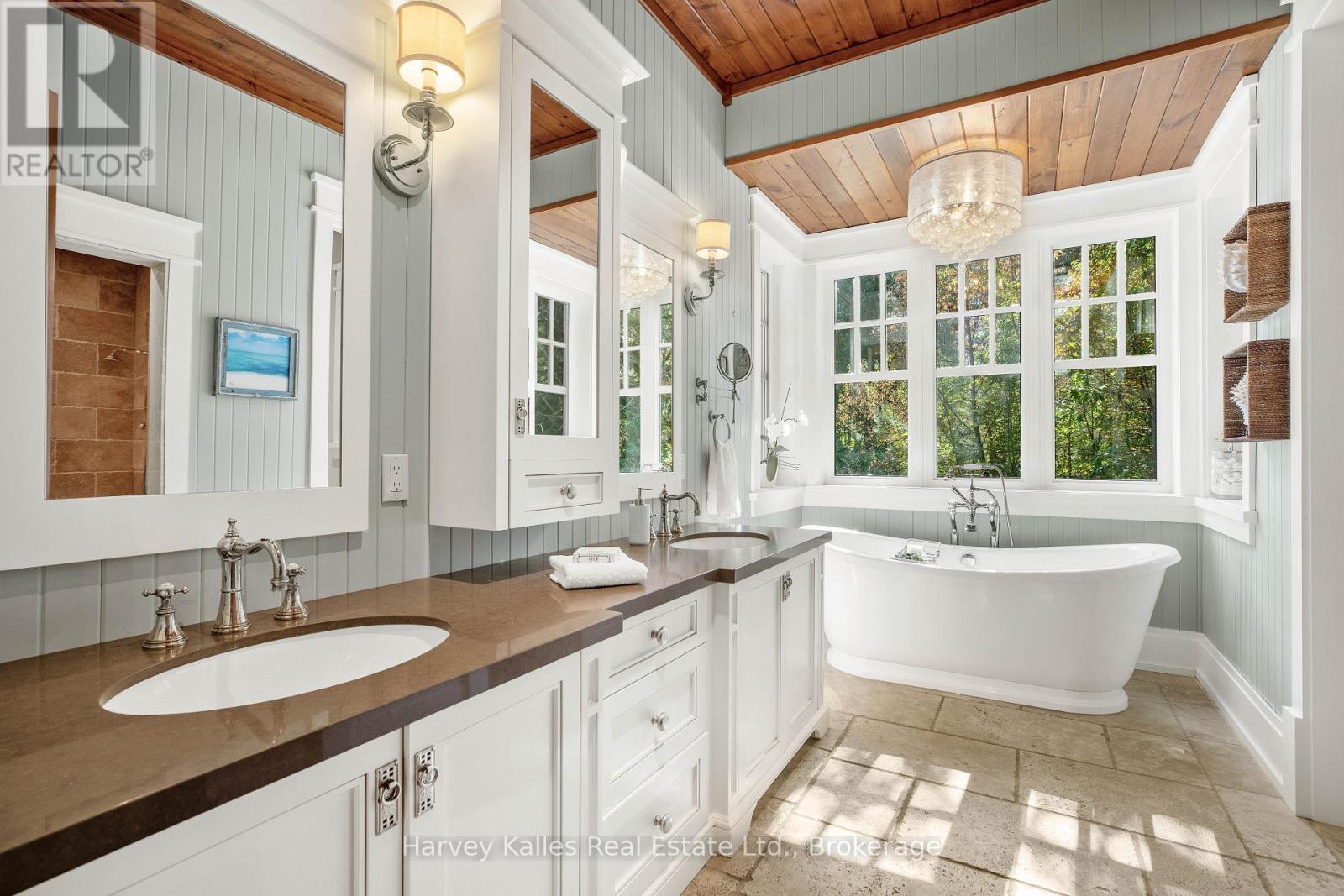 1074 Tally Ho Winter Park Road, Lake Of Bays, Ontario  P1H 2J6 - Photo 17 - X12212959