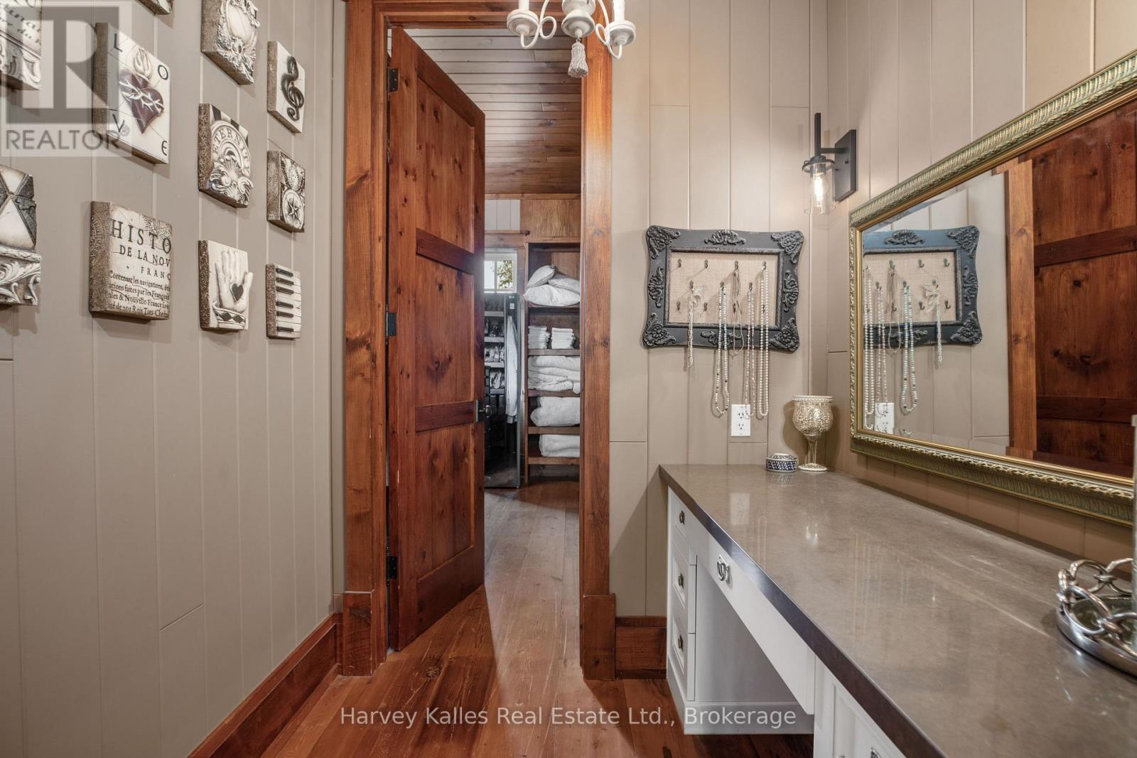 1074 Tally Ho Winter Park Road, Lake Of Bays, Ontario  P1H 2J6 - Photo 18 - X12212959