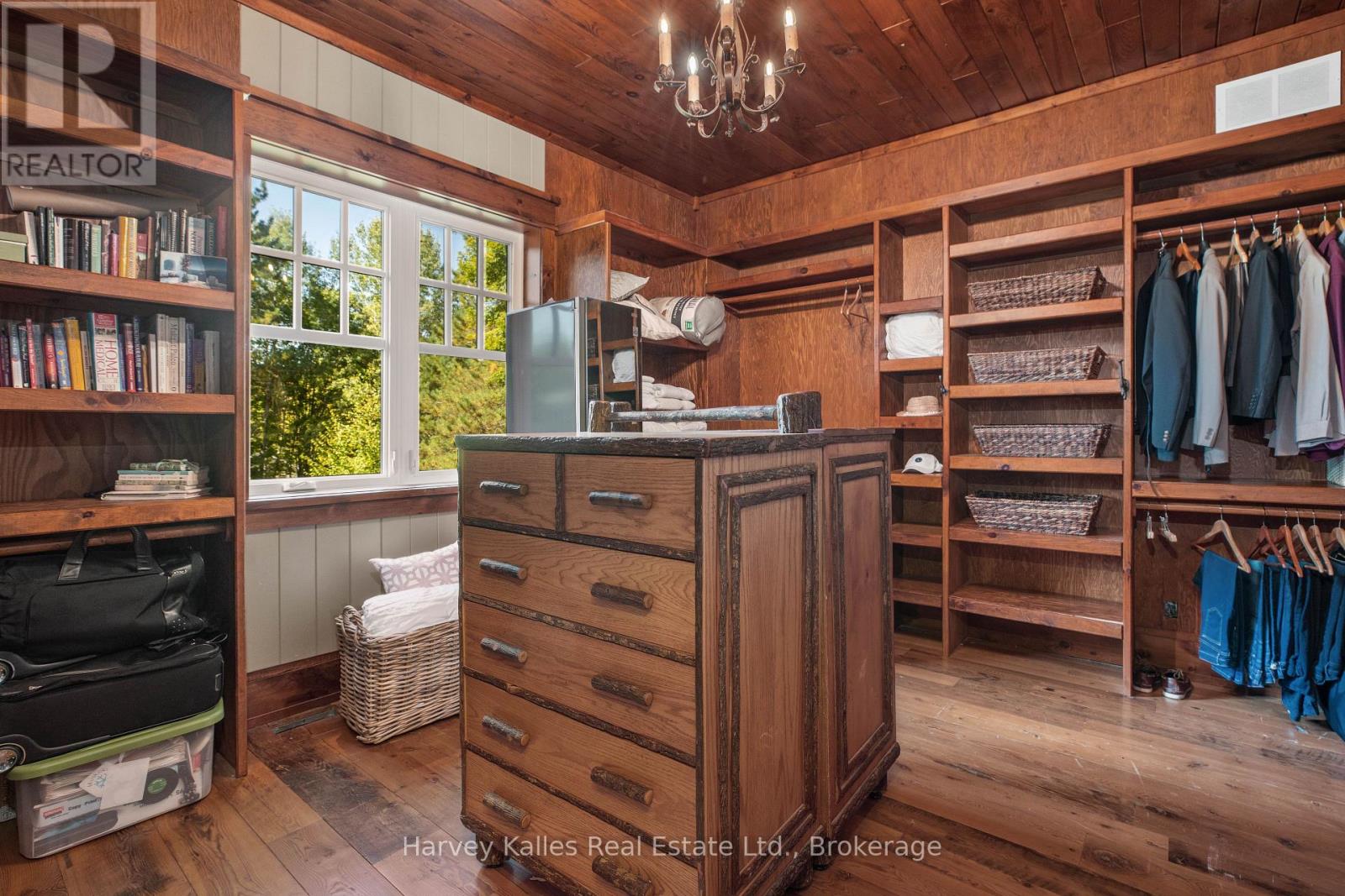 1074 Tally Ho Winter Park Road, Lake Of Bays, Ontario  P1H 2J6 - Photo 19 - X12212959