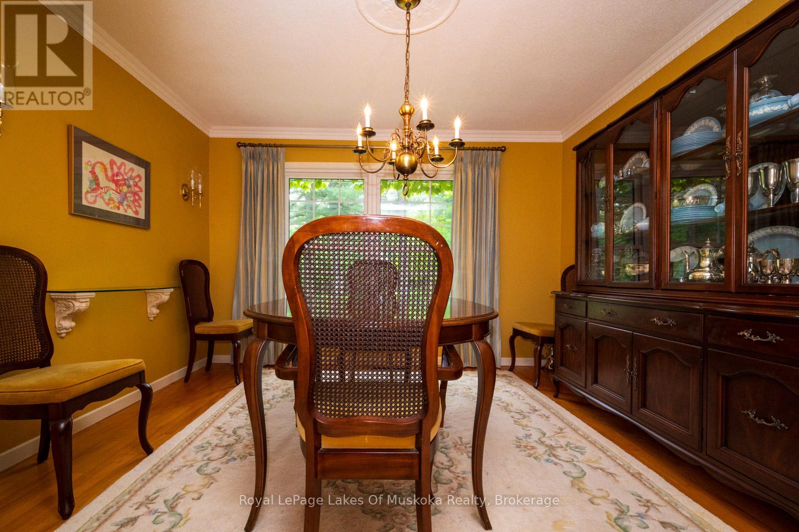 1216 Ravenscliffe Road, Huntsville, Ontario  P1H 0J3 - Photo 18 - X12213172