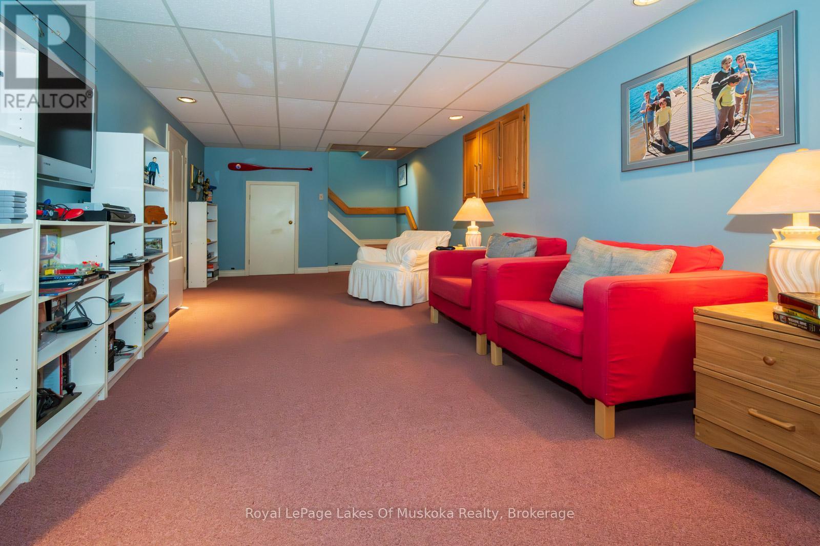 1216 Ravenscliffe Road, Huntsville, Ontario  P1H 0J3 - Photo 33 - X12213172