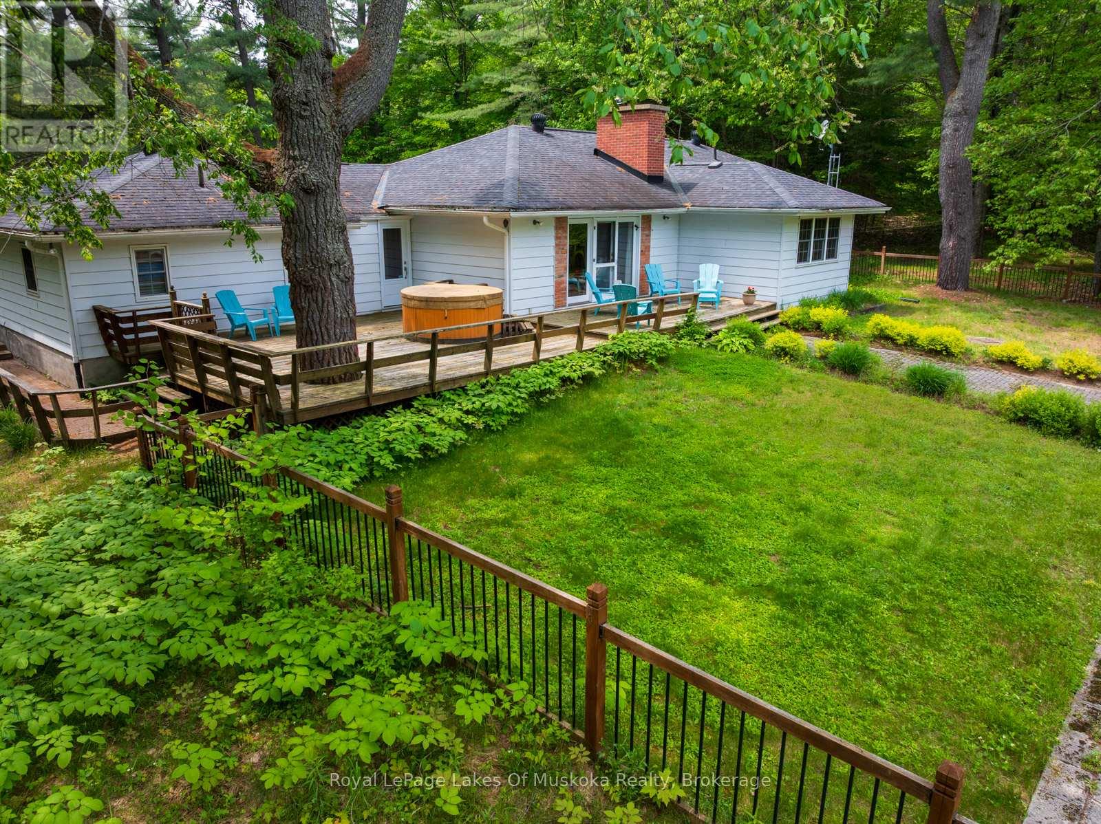 1216 Ravenscliffe Road, Huntsville, Ontario  P1H 0J3 - Photo 44 - X12213172