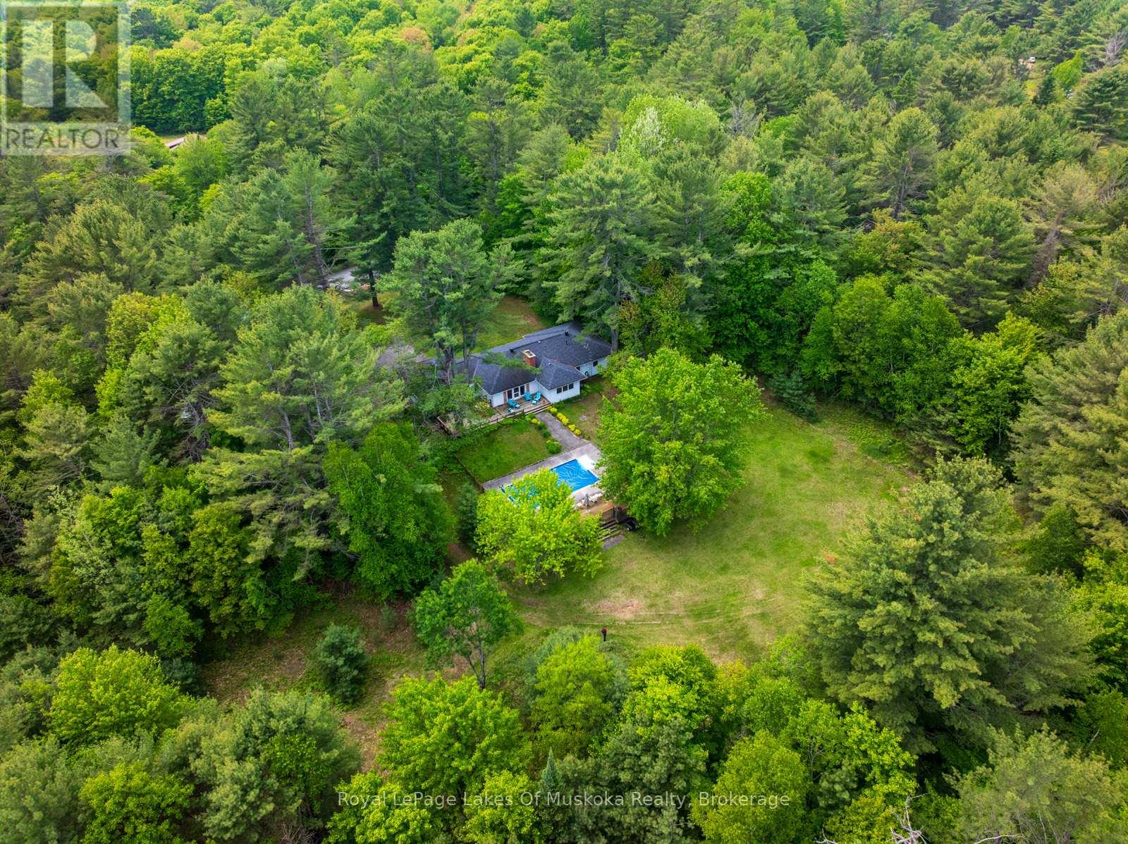1216 Ravenscliffe Road, Huntsville, Ontario  P1H 0J3 - Photo 49 - X12213172