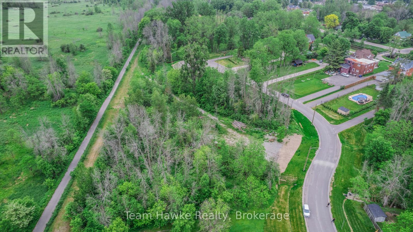 20 West Street, Severn, Ontario  L0K 1E0 - Photo 6 - S12213246
