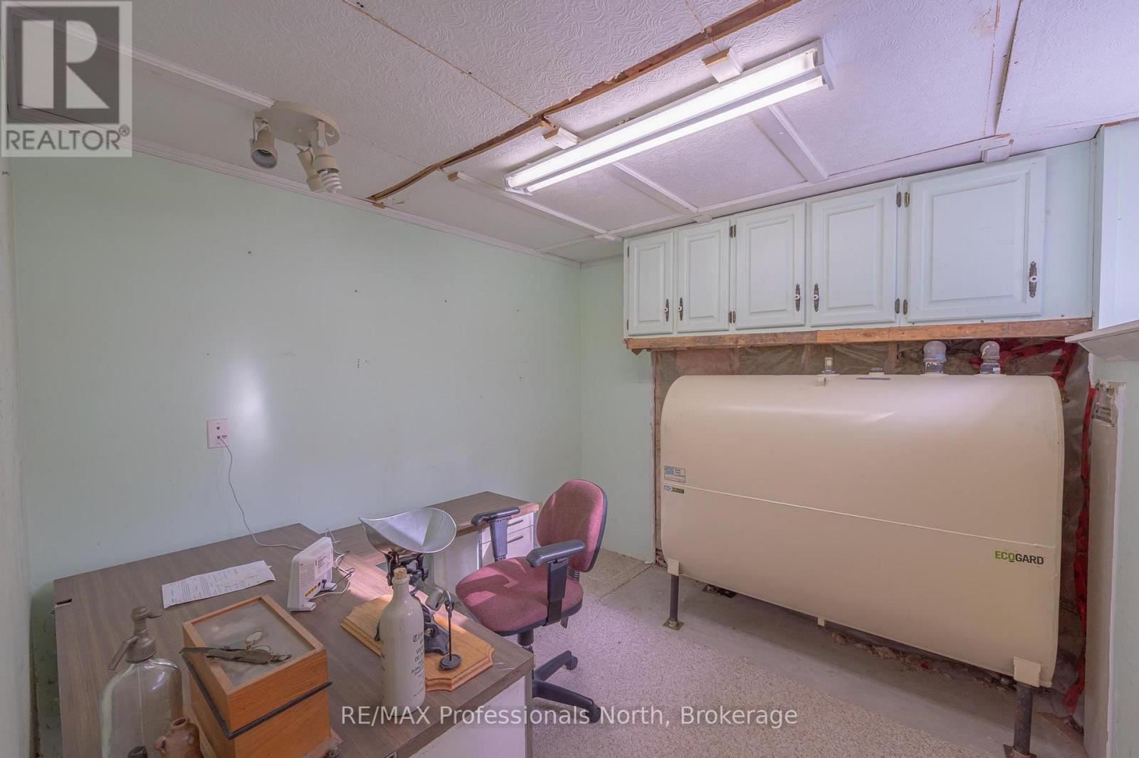 1015 Blackberry Lane, Minden Hills, Ontario  K0M 2K0 - Photo 32 - X12213252