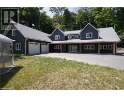 30 BLUE JAY COURT, Tiny, Ontario
