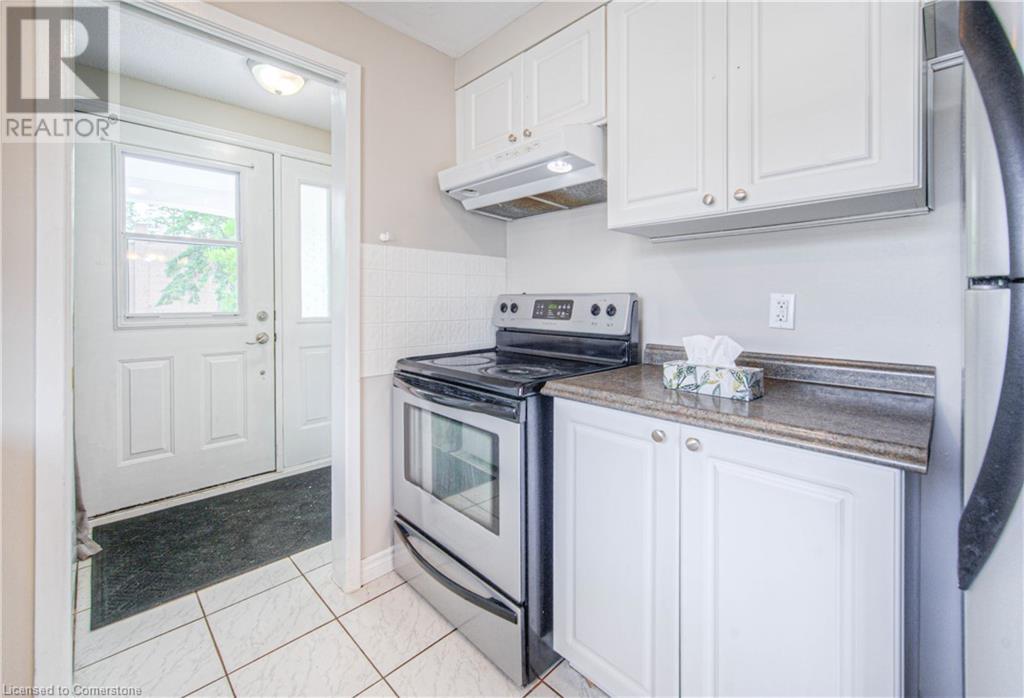 119 Kingswood Drive, Kitchener, Ontario  N2E 1B2 - Photo 7 - 40739396