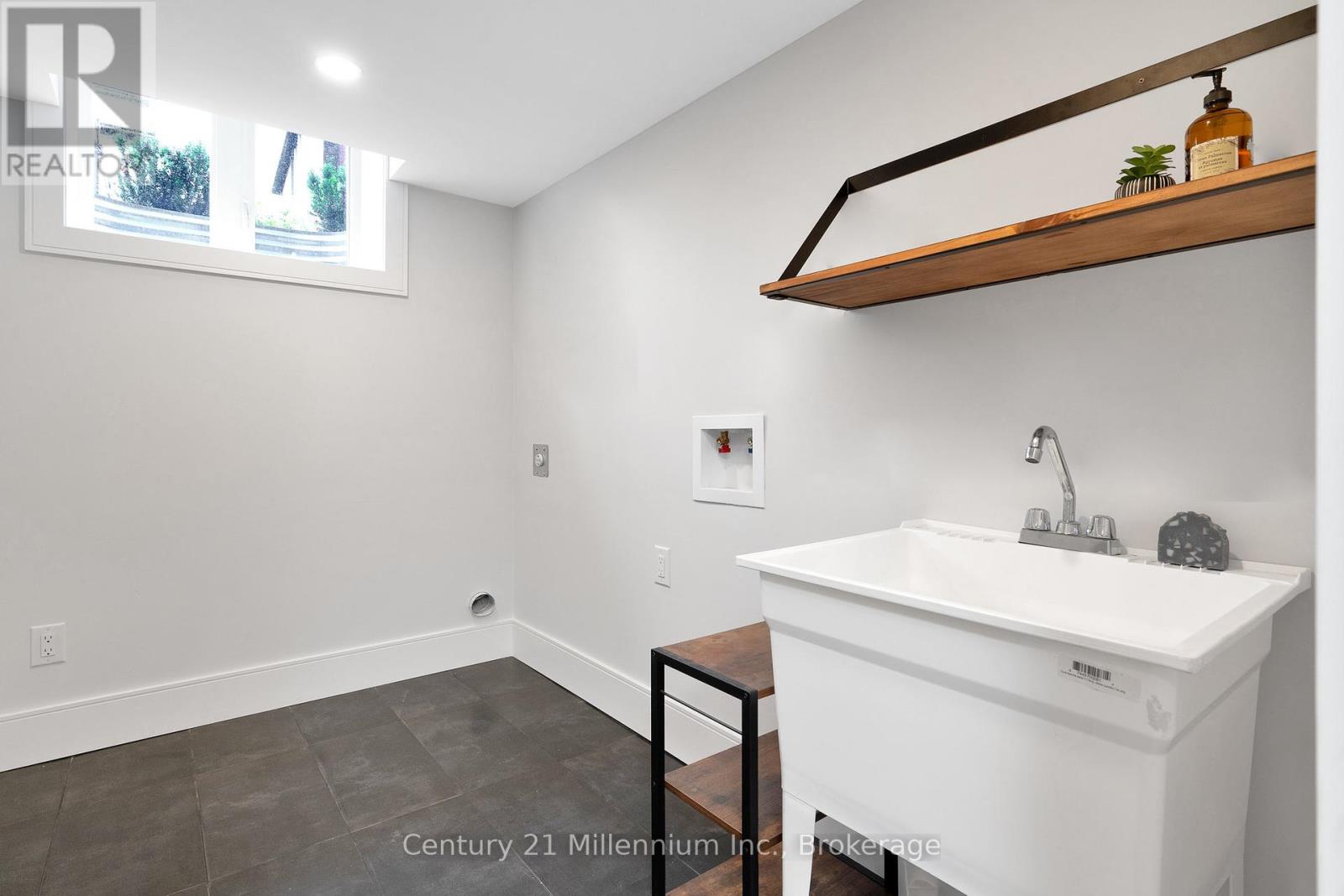 117 Tekiah Road Nw, Blue Mountains, Ontario  N0H 1J0 - Photo 40 - X12213674