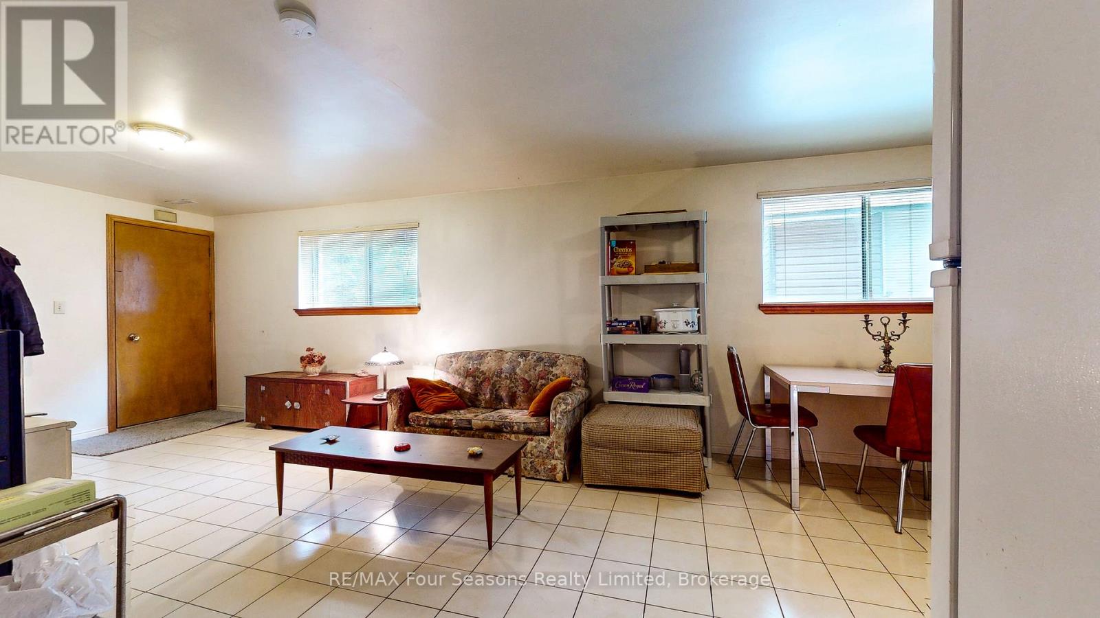 76 Arthur Street E, Blue Mountains, Ontario  N0H 2P0 - Photo 18 - X12213883