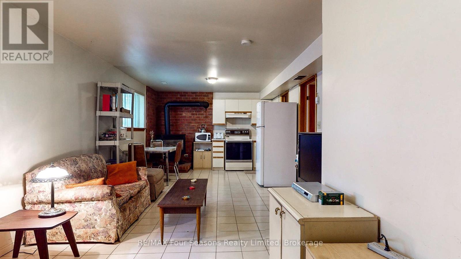 76 Arthur Street E, Blue Mountains, Ontario  N0H 2P0 - Photo 22 - X12213883