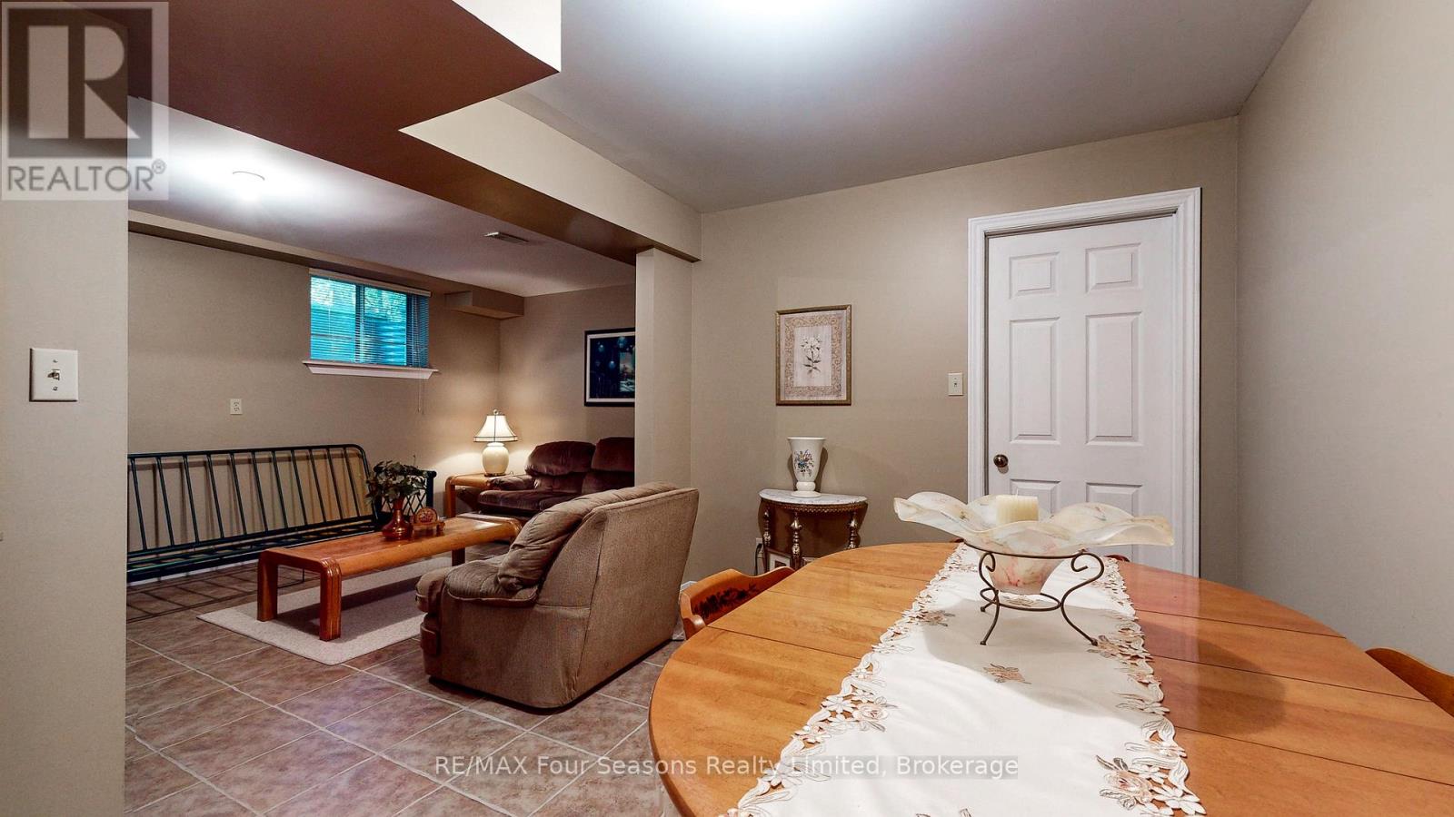 76 Arthur Street E, Blue Mountains, Ontario  N0H 2P0 - Photo 26 - X12213883