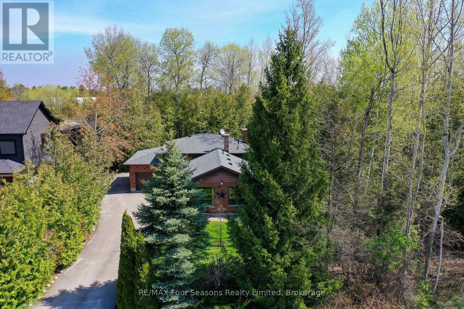 76 Arthur Street E, Blue Mountains, Ontario  N0H 2P0 - Photo 29 - X12213883
