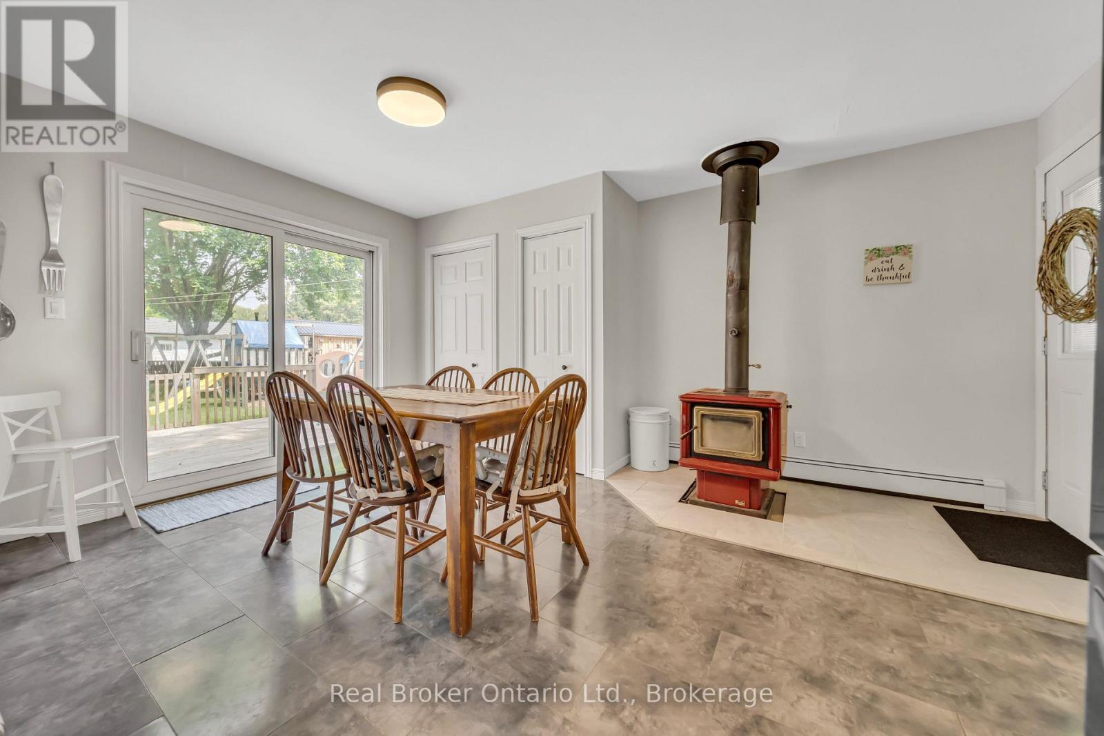 218 Cambridge Street, Arran-Elderslie, Ontario  N0G 2N0 - Photo 13 - X12213983