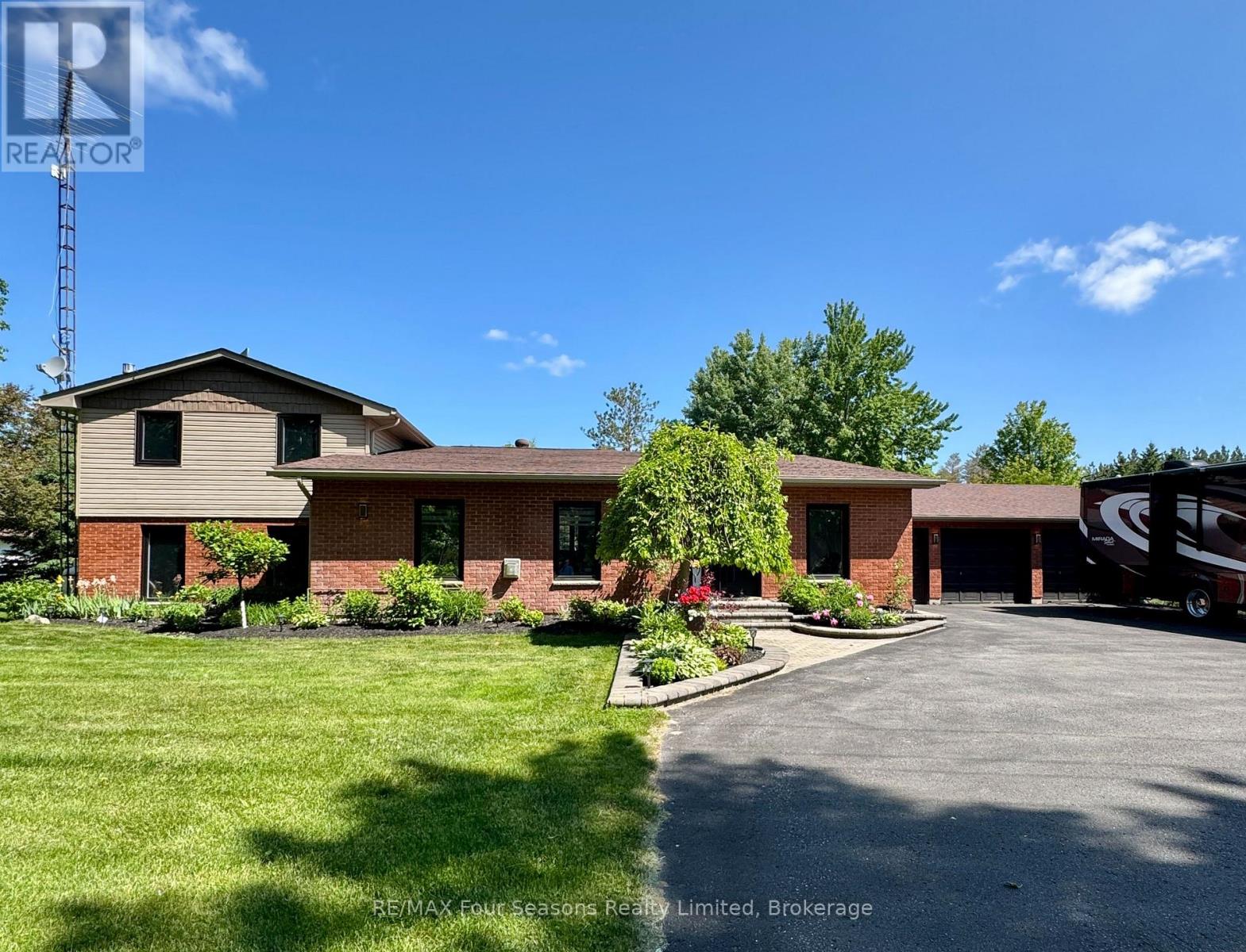 6184 COUNTY ROAD 9, Clearview, Ontario