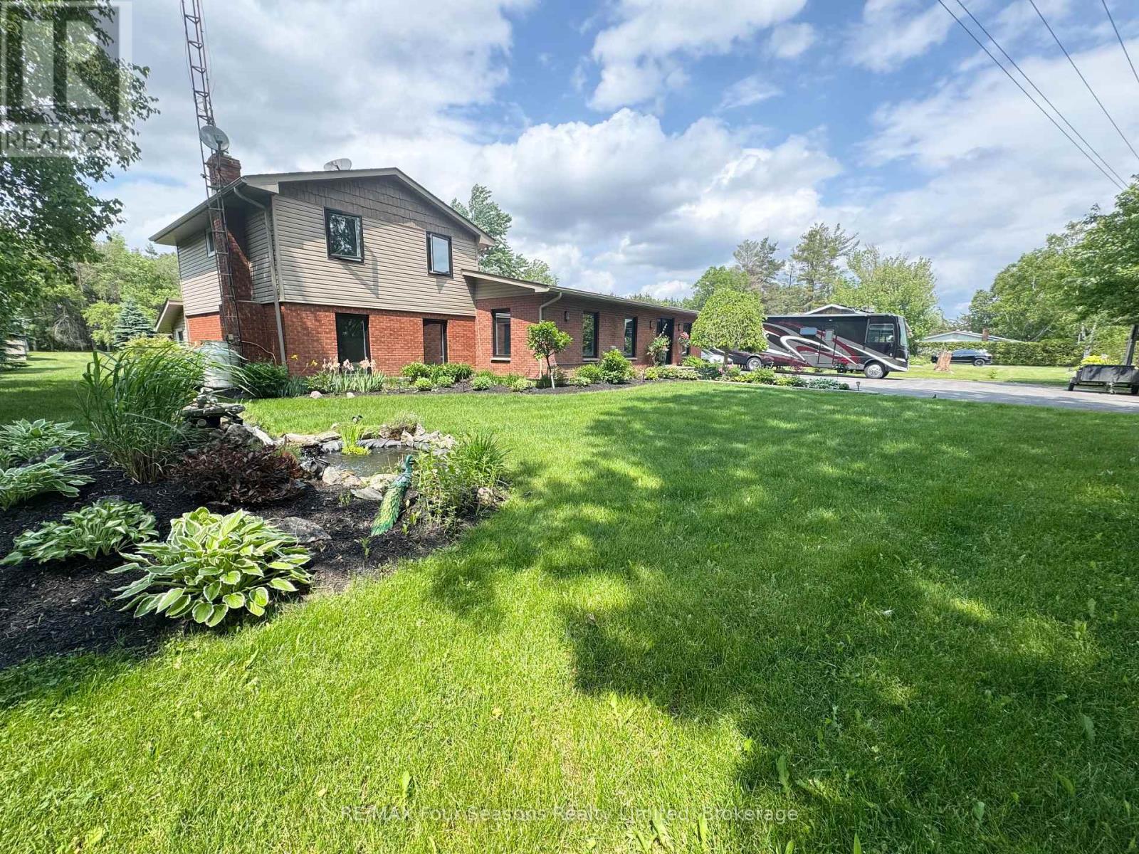 6184 County Road 9, Clearview, Ontario  L0M 1N0 - Photo 19 - S12214044