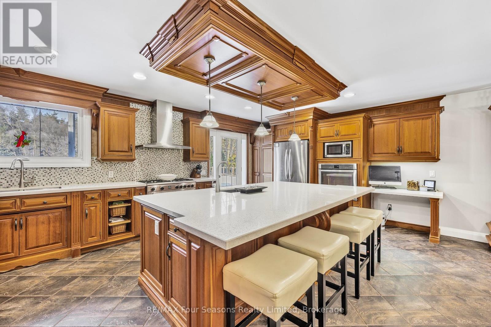 6184 County Road 9, Clearview, Ontario  L0M 1N0 - Photo 7 - S12214044