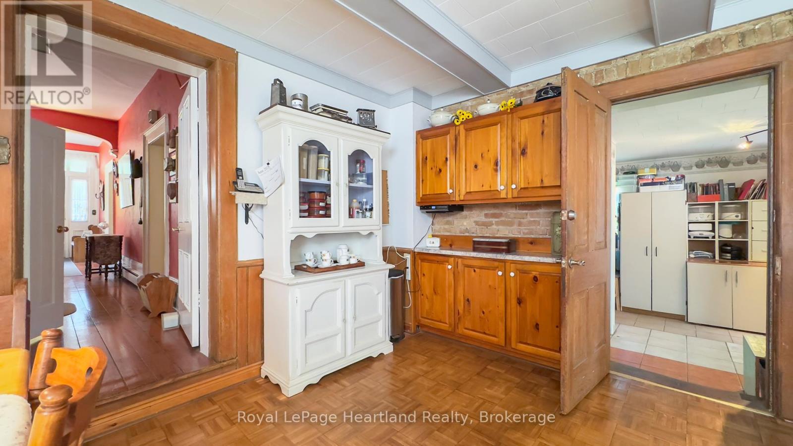 131 Rattenbury Street E, Central Huron, Ontario  N0M 1L0 - Photo 23 - X12214347