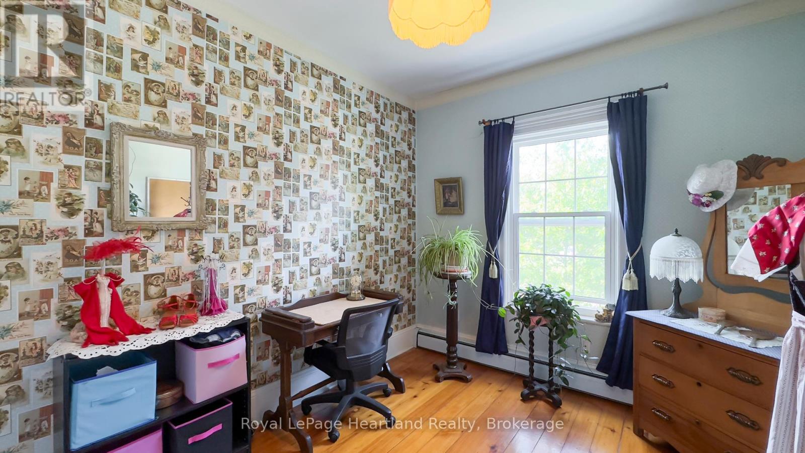 131 Rattenbury Street E, Central Huron, Ontario  N0M 1L0 - Photo 32 - X12214347