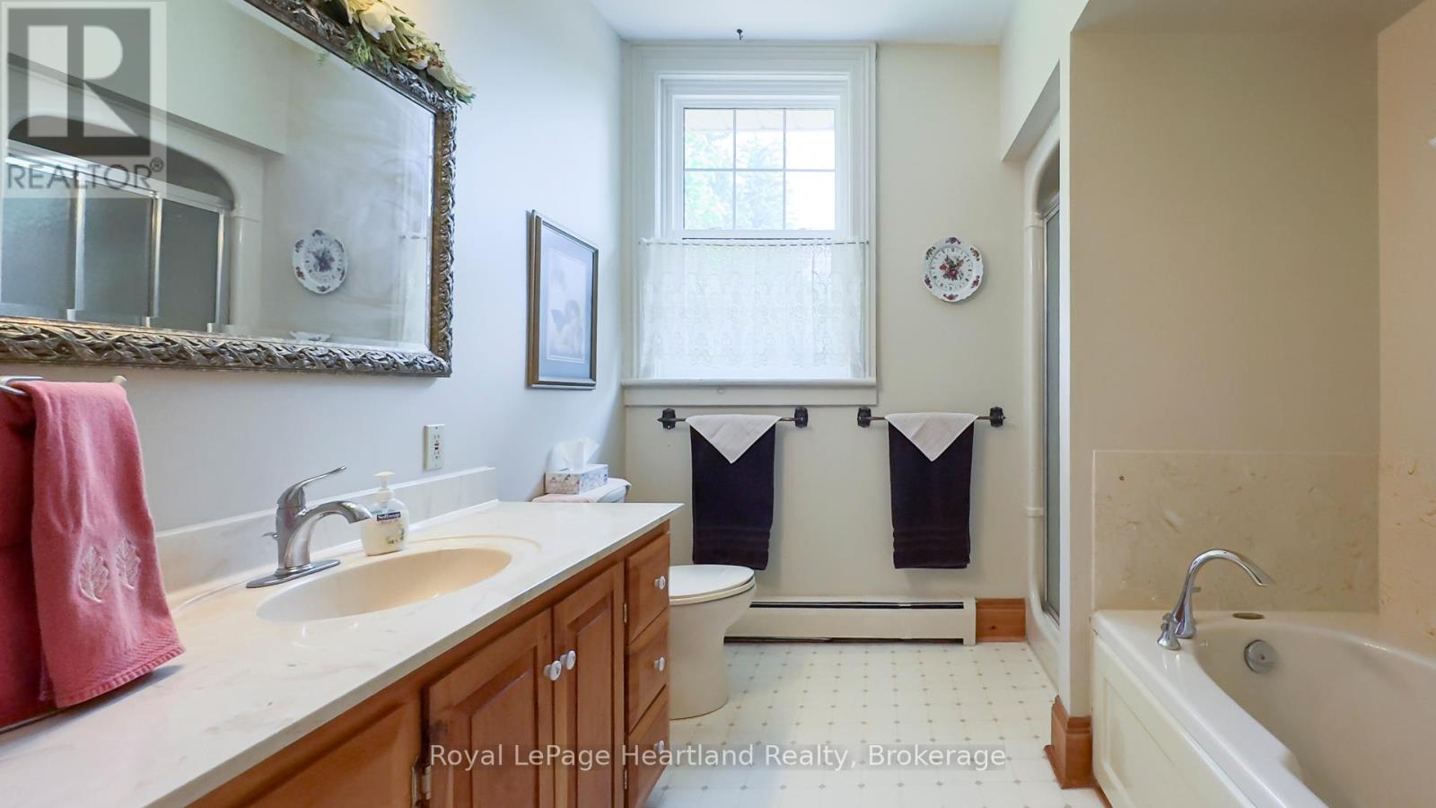 131 Rattenbury Street E, Central Huron, Ontario  N0M 1L0 - Photo 33 - X12214347