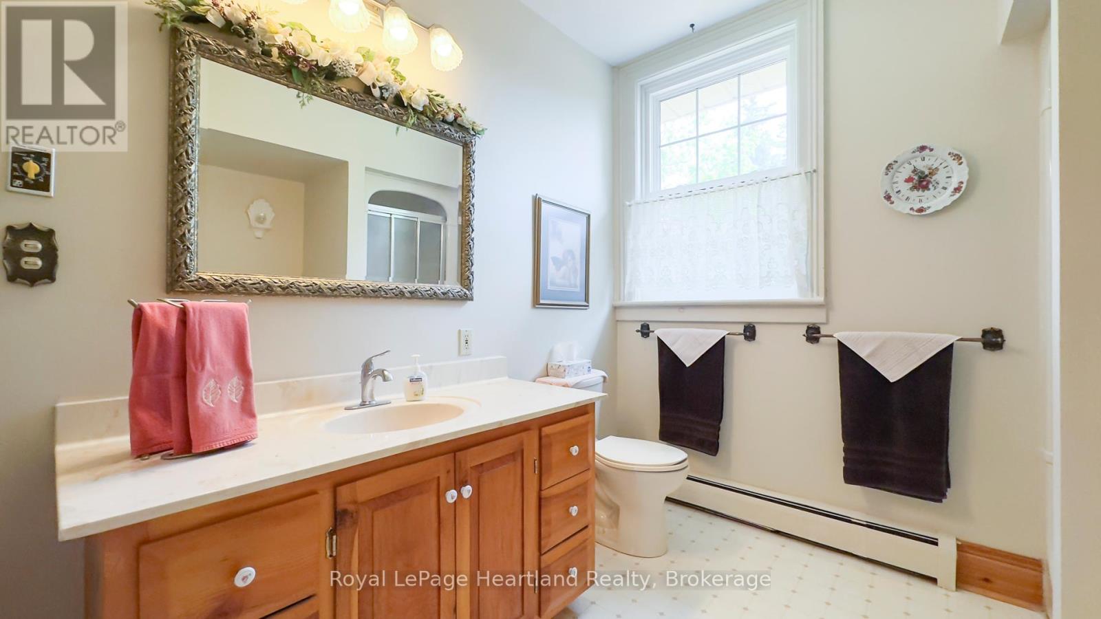 131 Rattenbury Street E, Central Huron, Ontario  N0M 1L0 - Photo 34 - X12214347