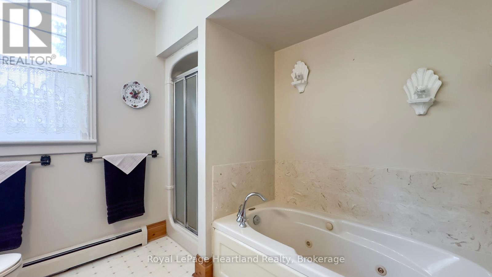131 Rattenbury Street E, Central Huron, Ontario  N0M 1L0 - Photo 35 - X12214347