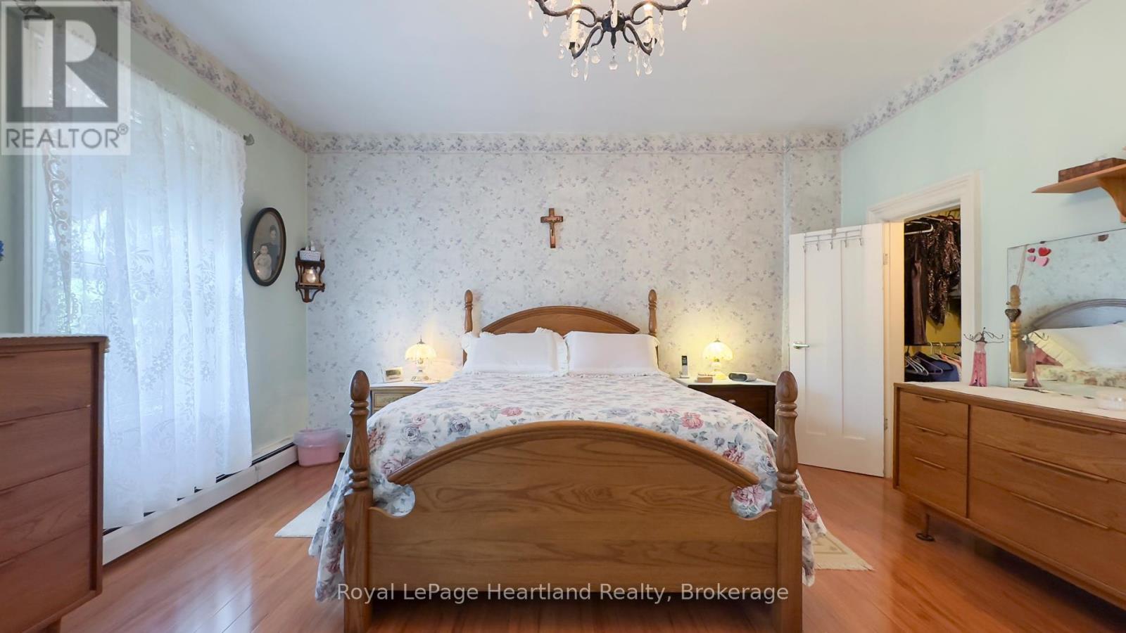 131 Rattenbury Street E, Central Huron, Ontario  N0M 1L0 - Photo 38 - X12214347