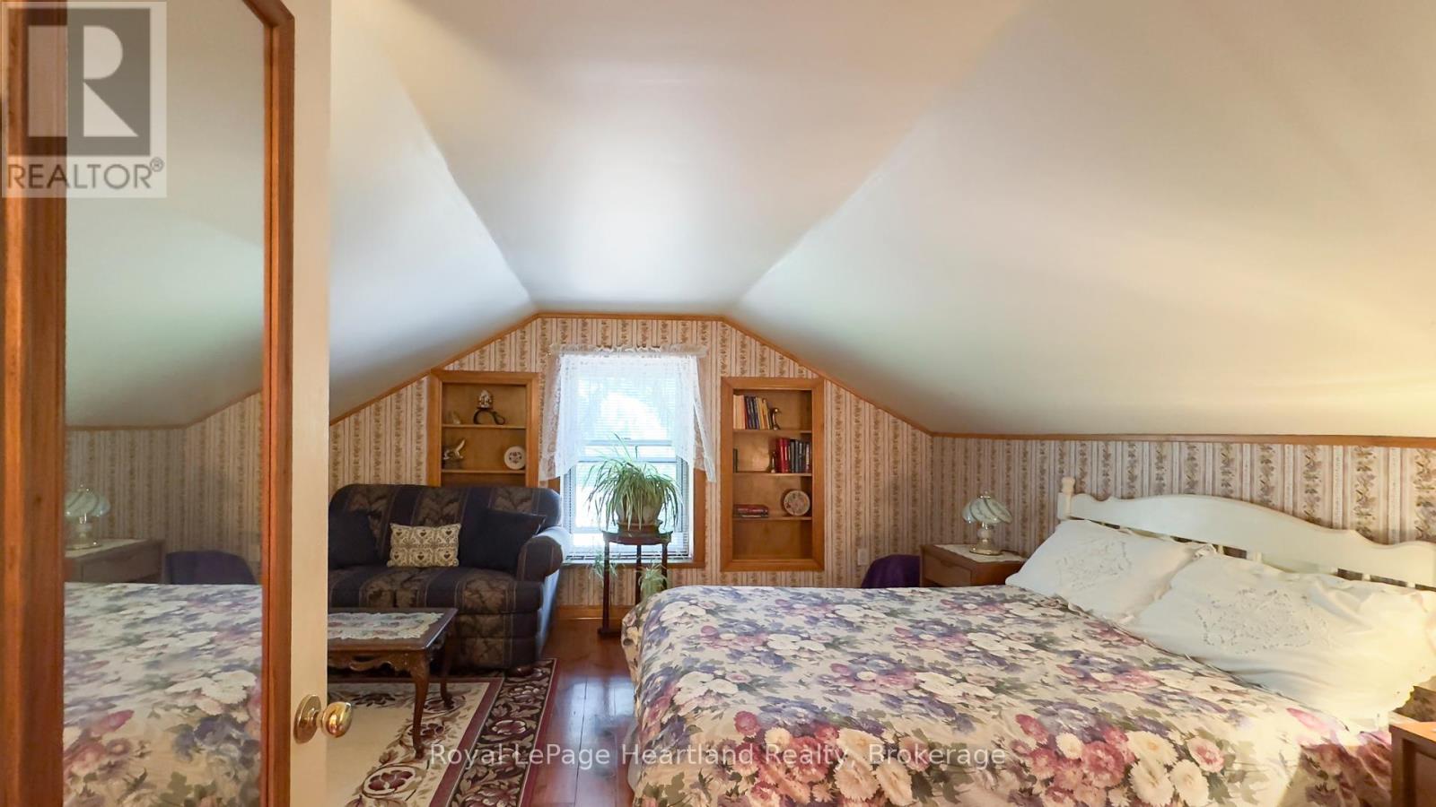 131 Rattenbury Street E, Central Huron, Ontario  N0M 1L0 - Photo 39 - X12214347