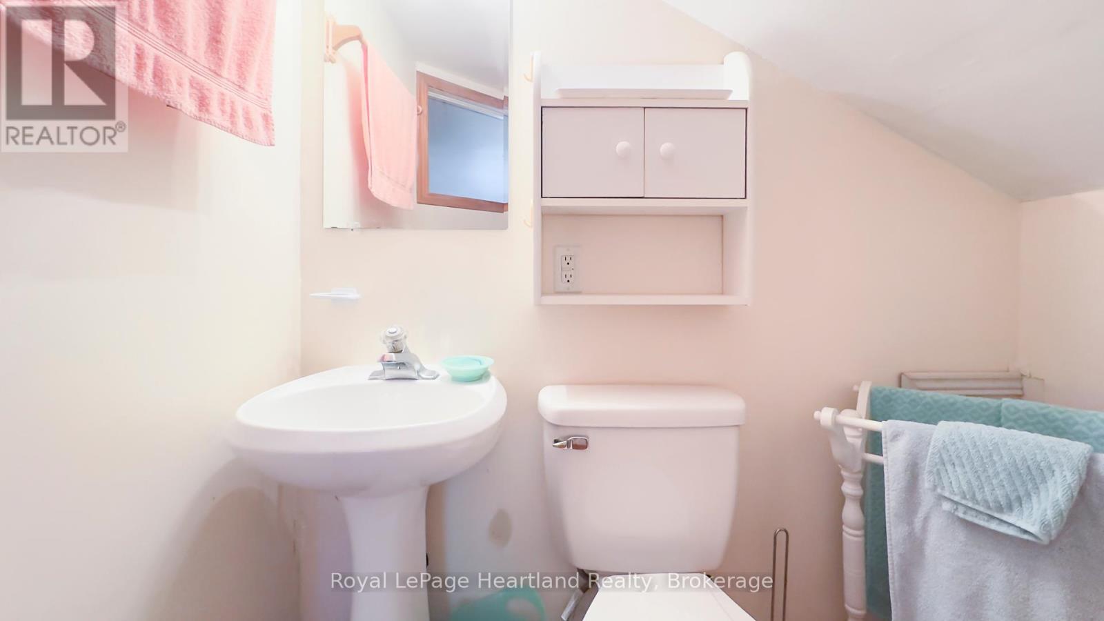 131 Rattenbury Street E, Central Huron, Ontario  N0M 1L0 - Photo 41 - X12214347