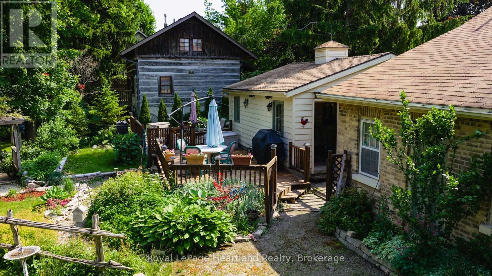 131 Rattenbury Street E, Central Huron, Ontario  N0M 1L0 - Photo 6 - X12214347