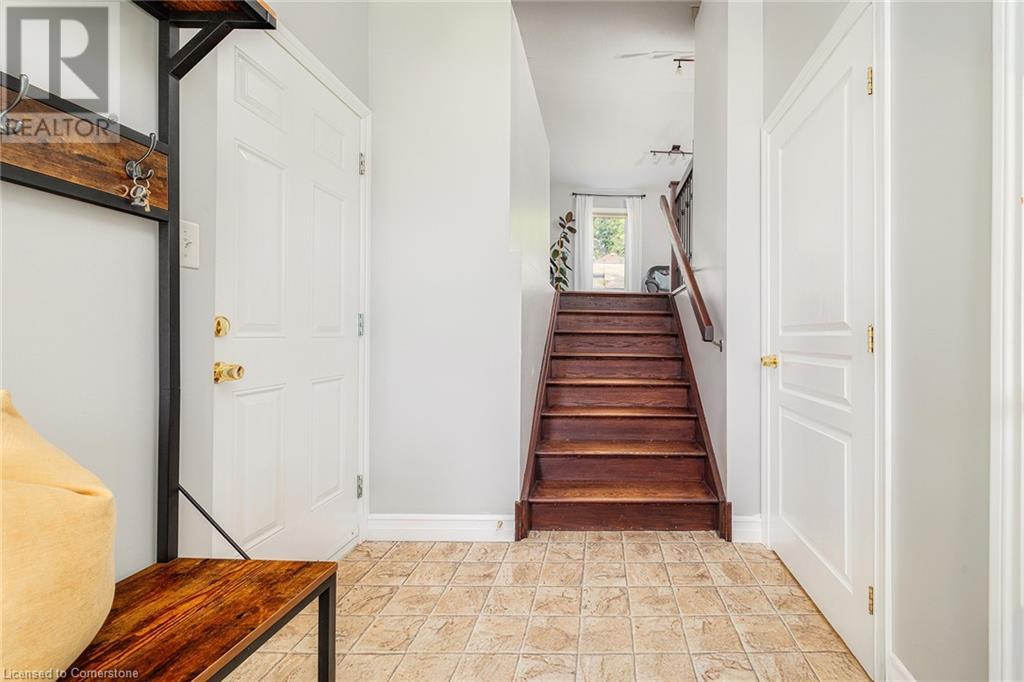 335 John Rosa Street E, Listowel, Ontario  N4W 0E3 - Photo 3 - 40740323