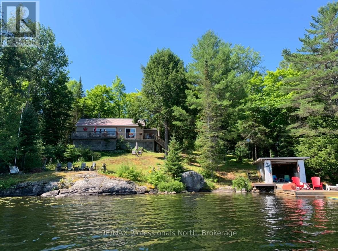 2598 GLAMORGAN ROAD, Highlands East, Ontario