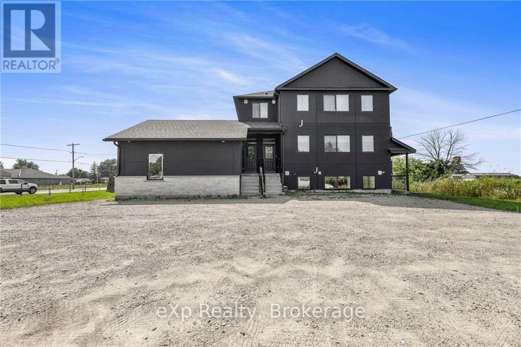 2236 Line 34, Perth East, Ontario  N0K 1J0 - Photo 2 - X12214848