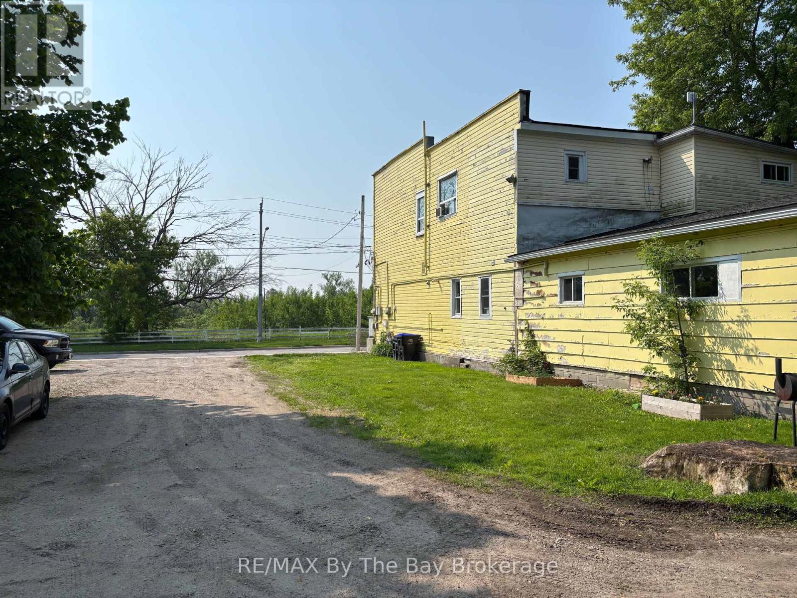 326 Talbot Street, Tay, Ontario  L0K 1R0 - Photo 7 - S12214936