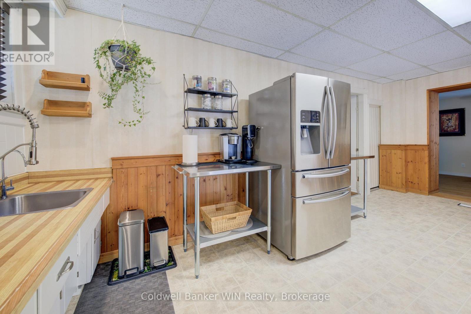 175 Smith Street, Wellington North, Ontario  N0G 1A0 - Photo 10 - X12214988